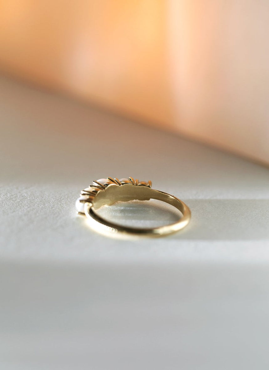 Lotta pearl ring 14k gold - Studio Kroewe