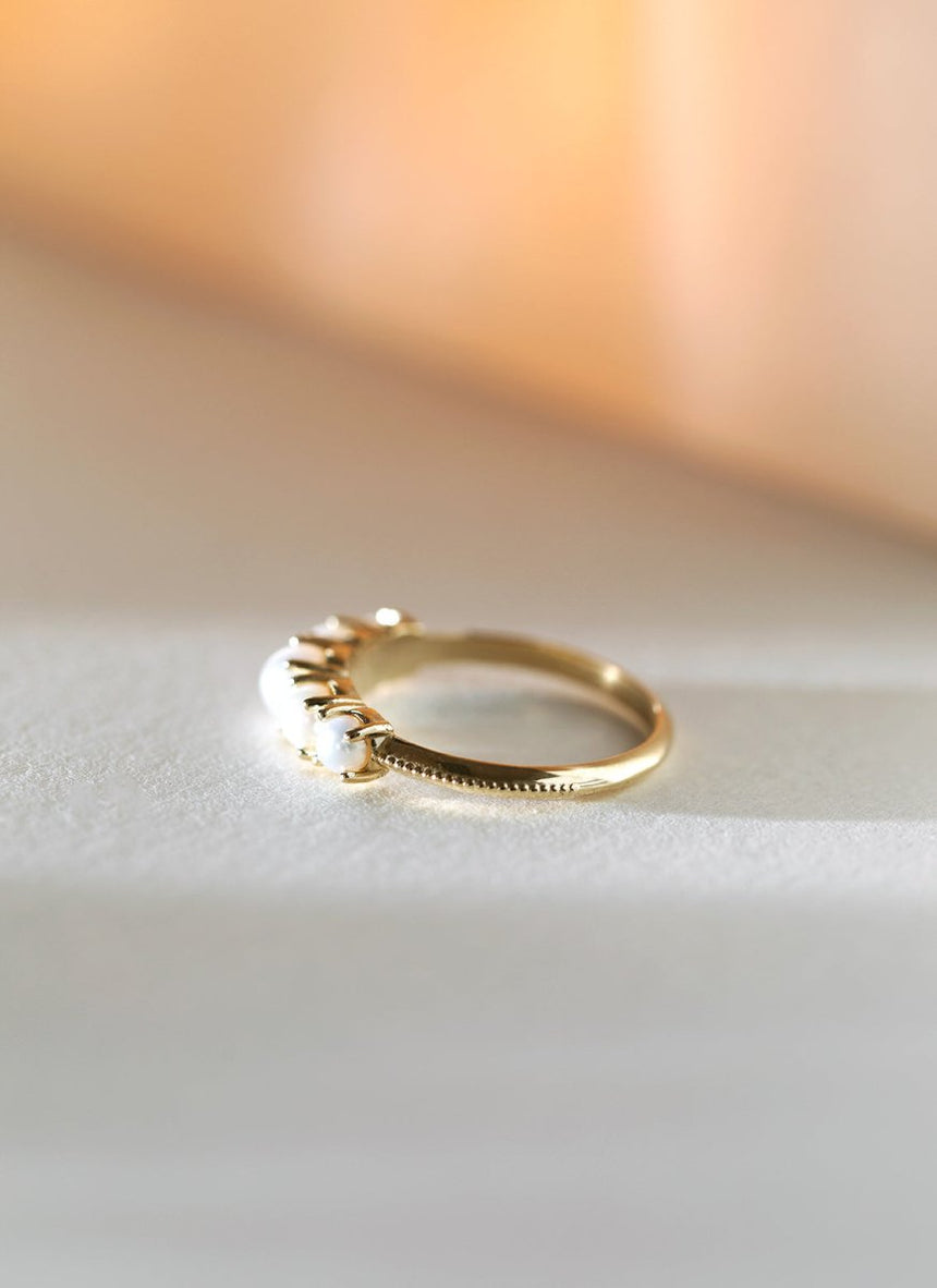 Lotta pearl ring 14k gold - Studio Kroewe