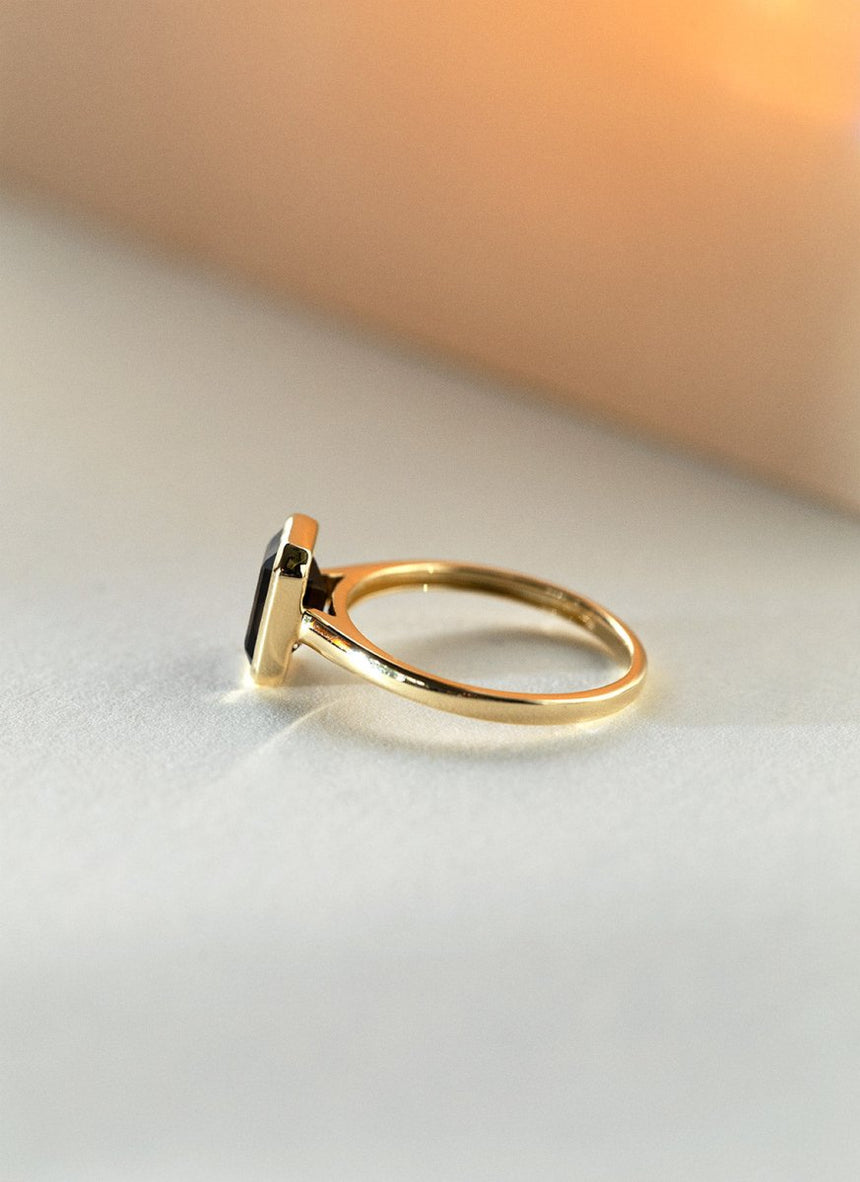 Maisie smoky quartz ring 14k gold - Studio Kroewe