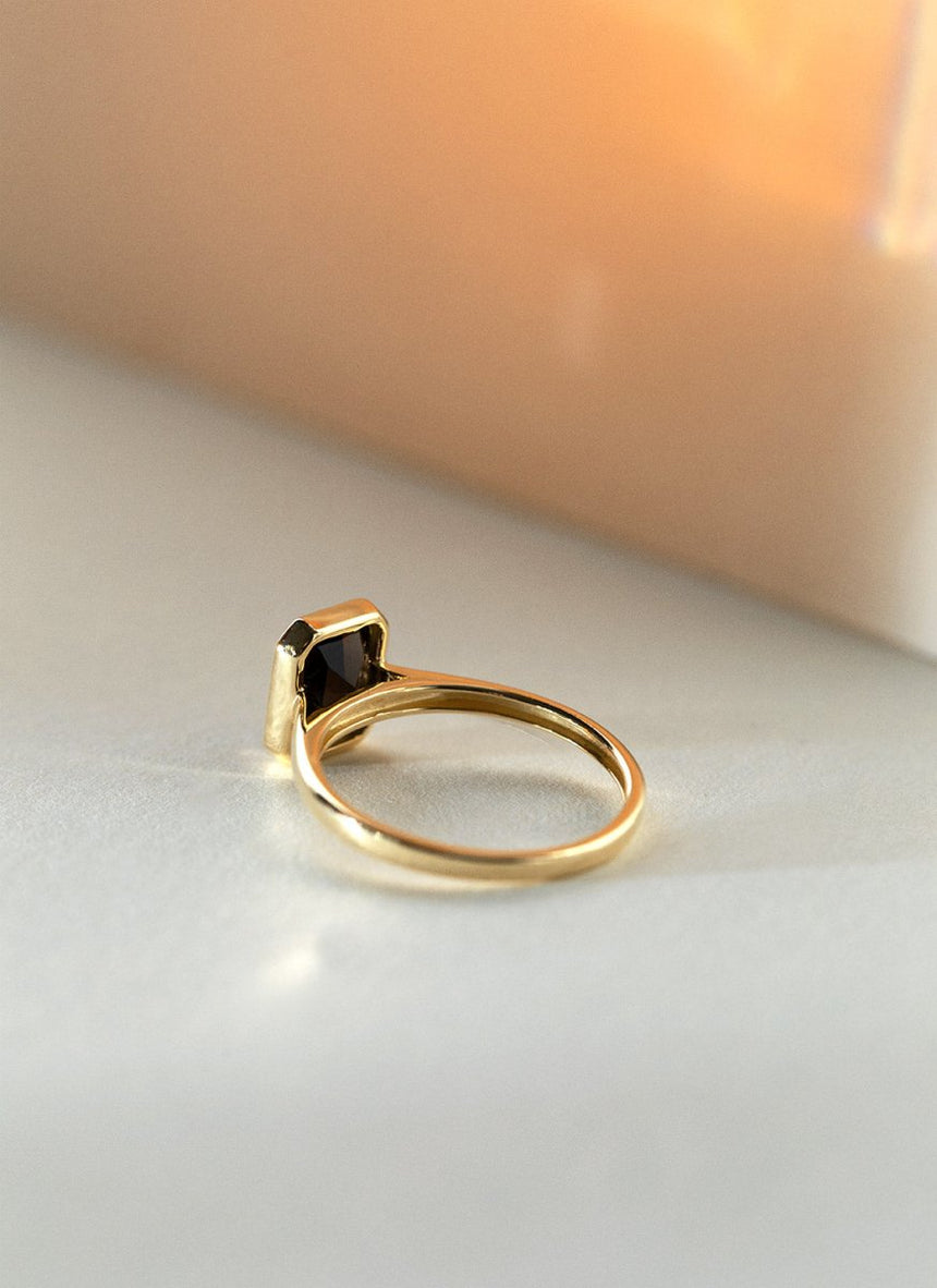 Maisie smoky quartz ring 14k gold - Studio Kroewe