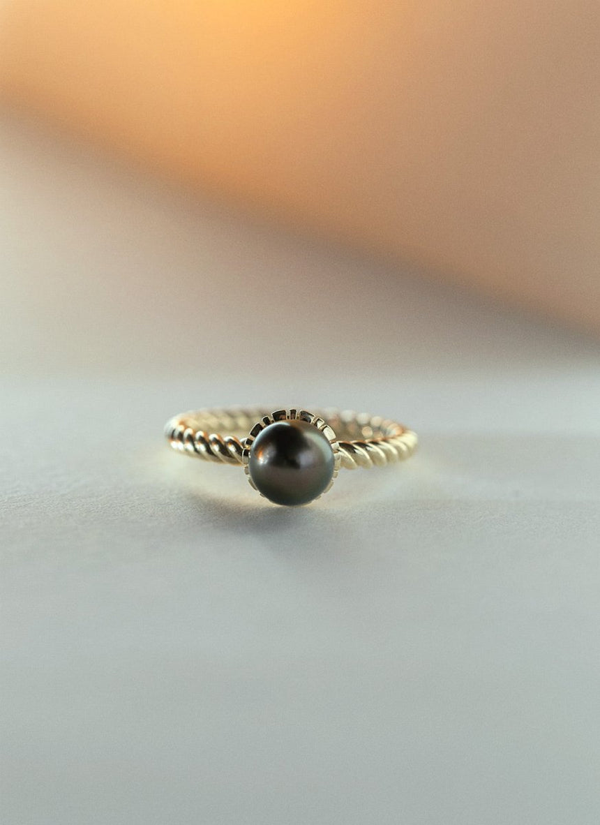 Marni tahiti pearl ring 14k gold - Studio Kroewe