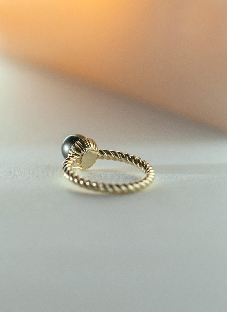 Marni tahiti pearl ring 14k gold - Studio Kroewe