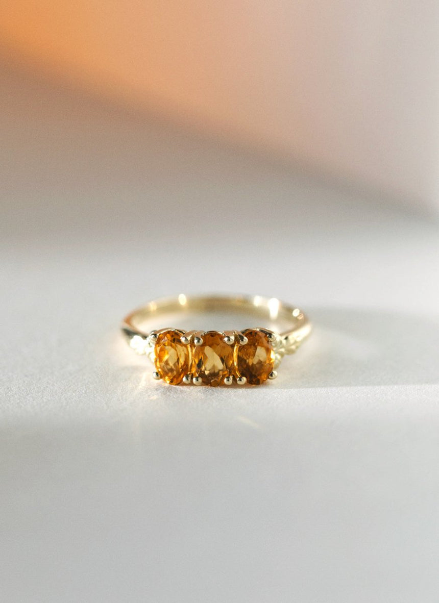 Max citrine ring 14k gold - Studio Kroewe