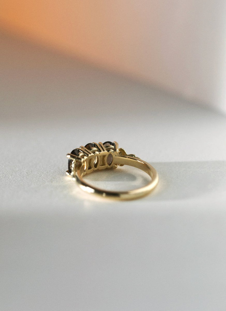Max smoky quartz ring 14k gold - Studio Kroewe