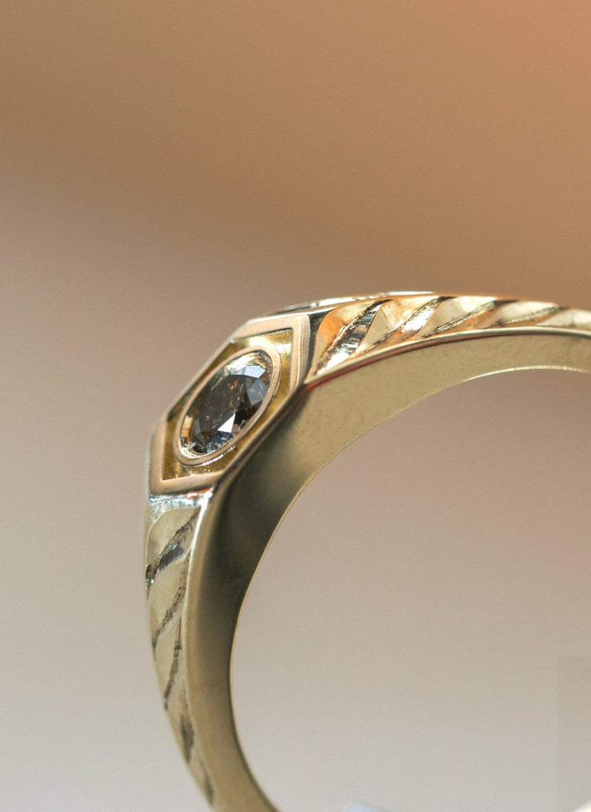 Miles diamond brown ring 14k gold - Studio Kroewe