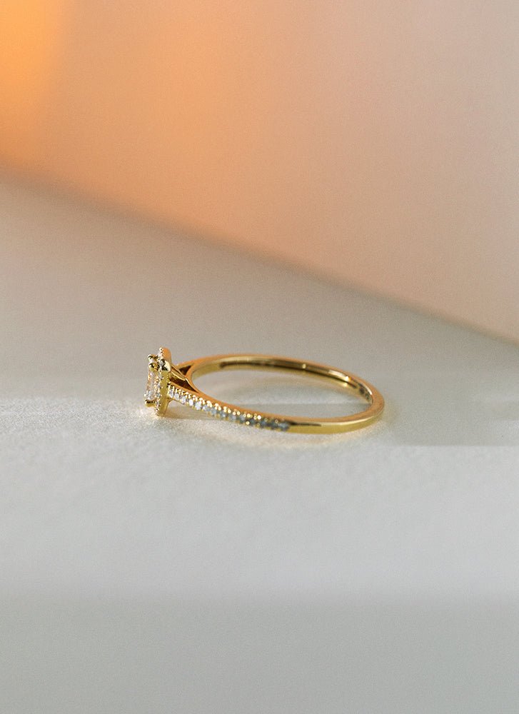 Nya halo diamond ring 14k gold - Studio Kroewe