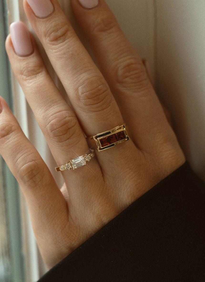 Velvet tassel beige jewelry box - Studio Kroewe