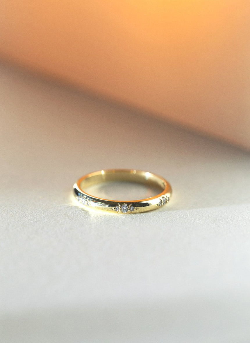 Oona diamond ring 14k gold - Studio Kroewe