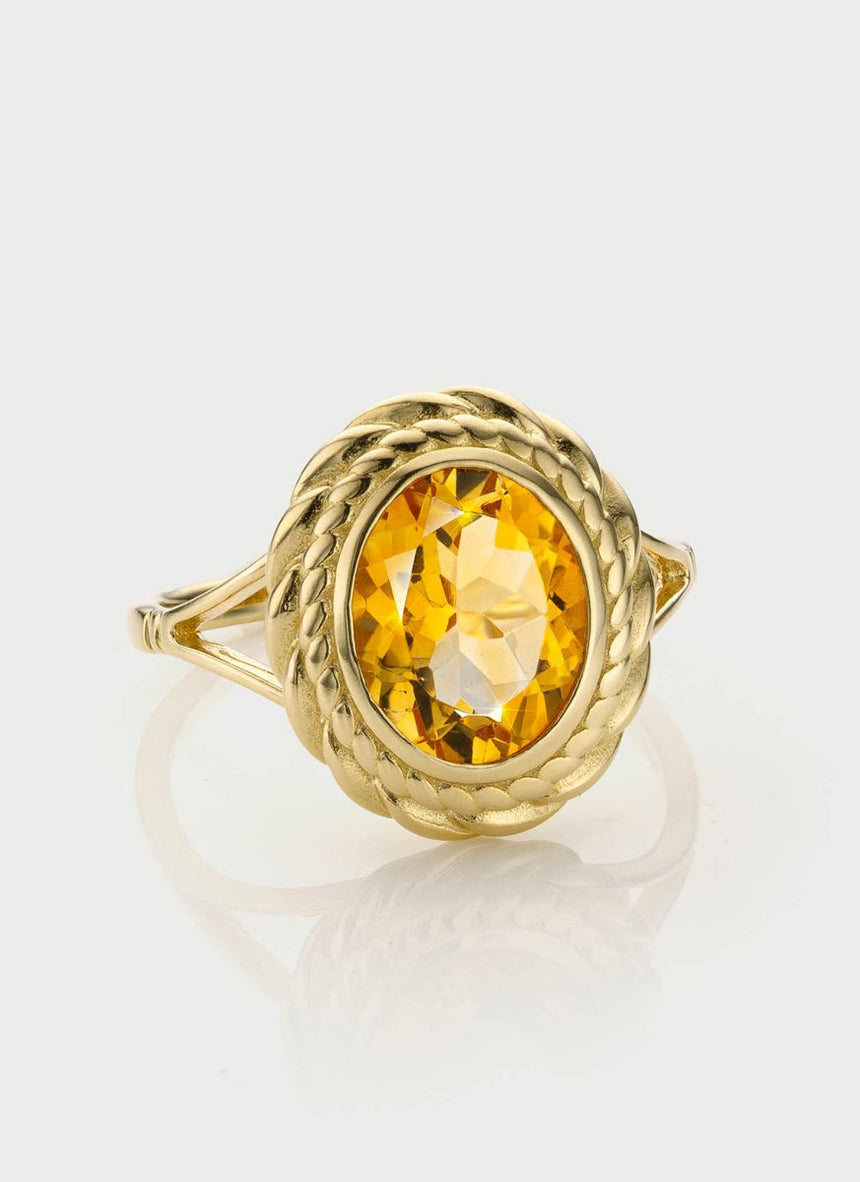 Ylva diamond peridot ring 14k gold - Studio Kroewe