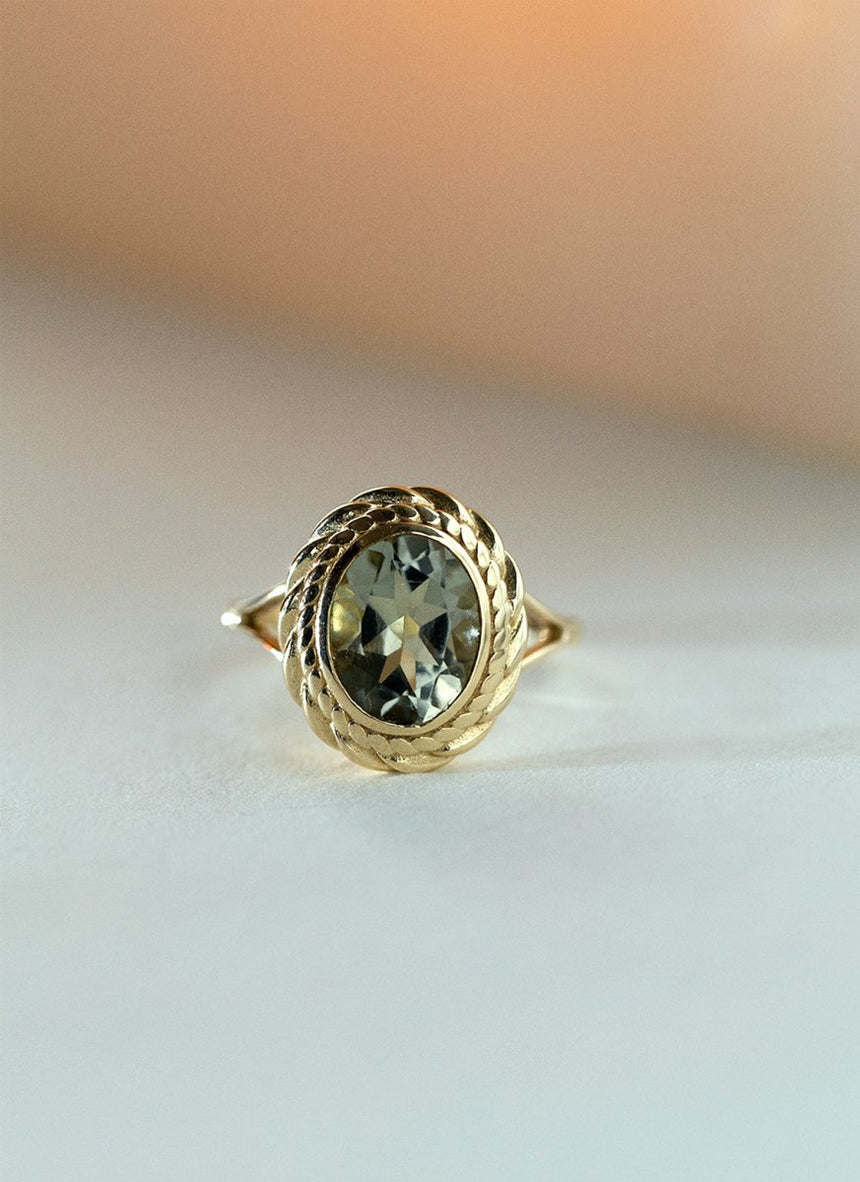 Perry green amethyst ring 14k gold - Studio Kroewe