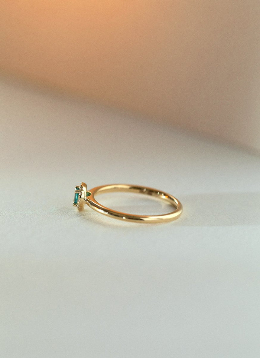 Riddy diamond emerald may birthstone 14k gold - Studio Kroewe