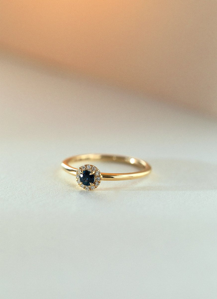 Riddy diamond sapphire ring 14k gold - Studio Kroewe