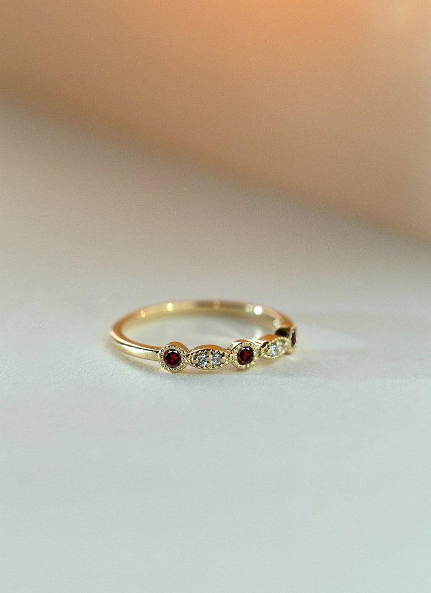 Sage diamond garnet january birthstone ring 14k gold - Studio Kroewe