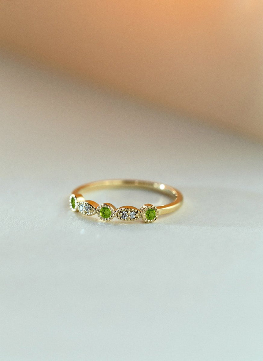 Sage diamond garnet january birthstone ring 14k gold - Studio Kroewe