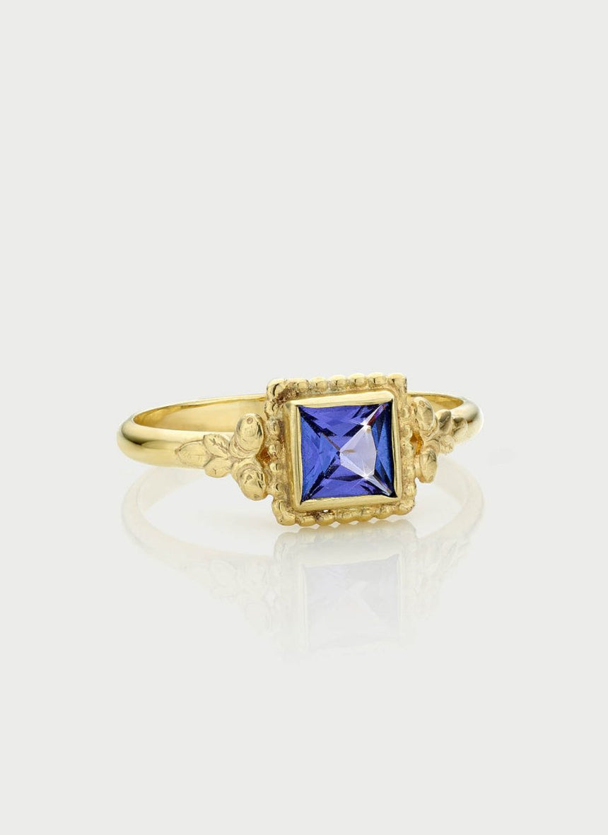 Sutton amethyst pendant 14k gold - Studio Kroewe