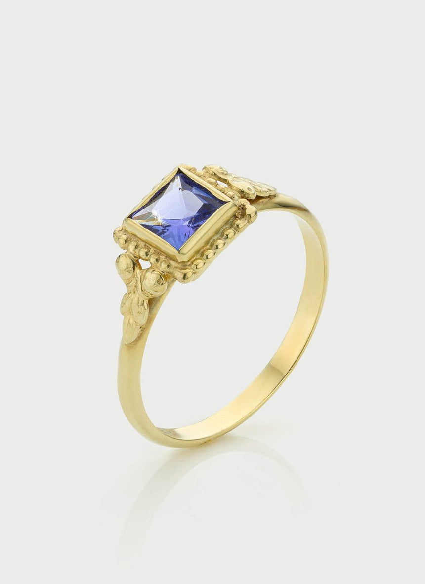 Senda tanzanite ring 14k gold - Studio Kroewe