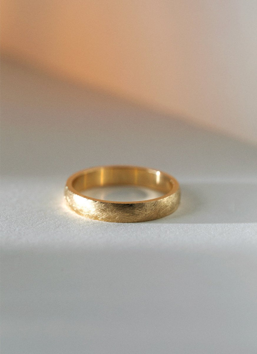 The gent bruce citrine ring 14k gold - Studio Kroewe
