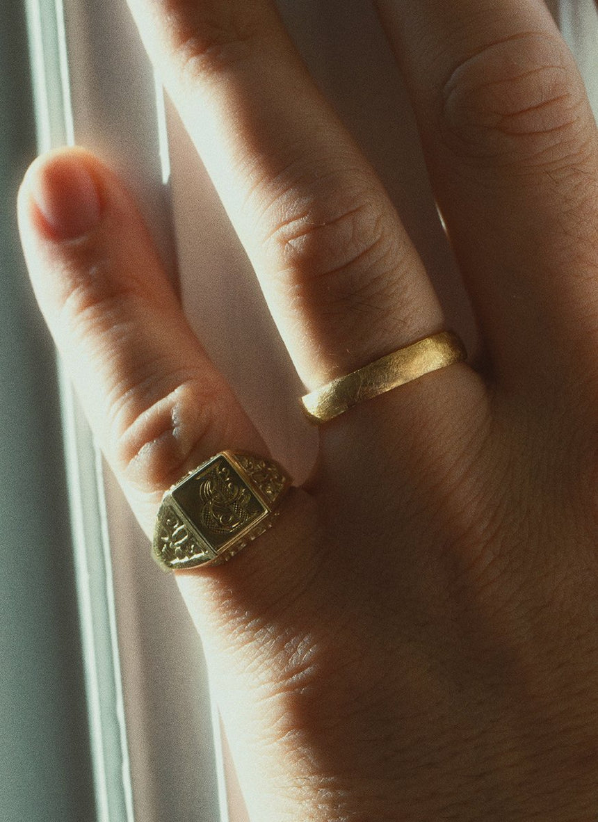 The gent bruce citrine ring 14k gold - Studio Kroewe