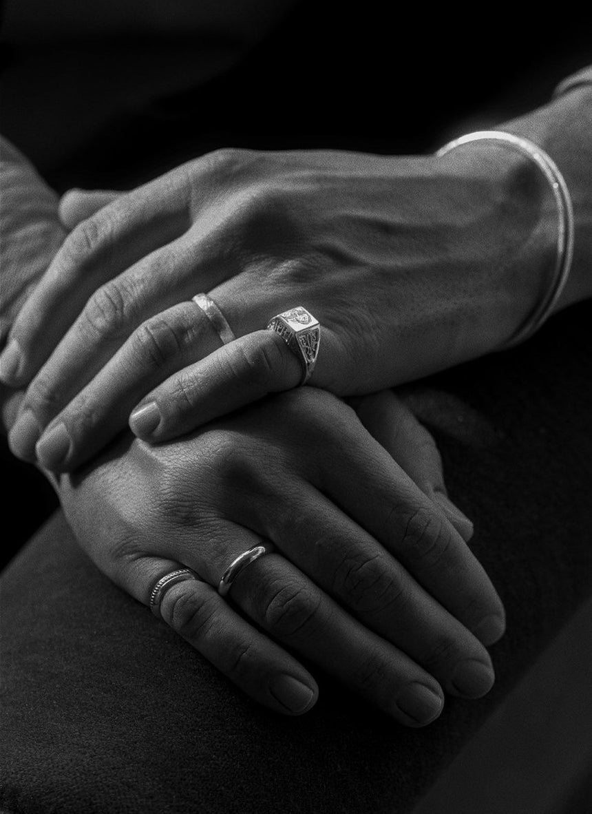 The gent classic II ring 14k gold - Studio Kroewe