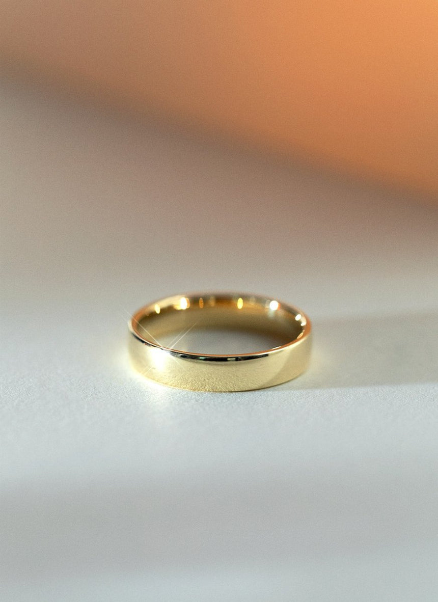 The gent marty 4.5mm ring 14k gold - Studio Kroewe
