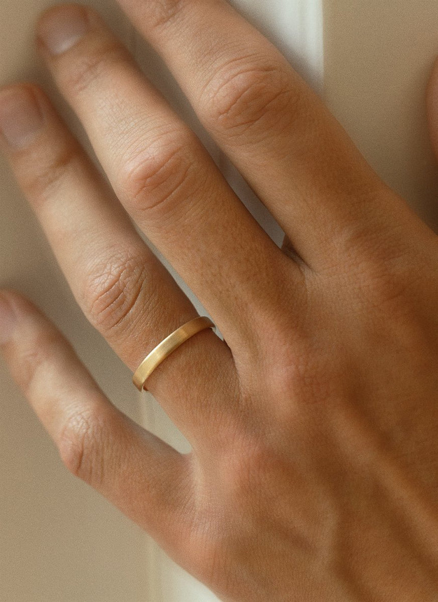 The gent roman ring 14k gold - Studio Kroewe