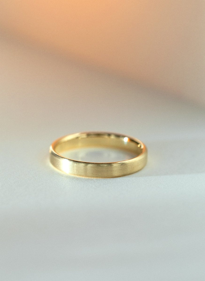 The gent roman 4mm ring 14k gold - Studio Kroewe