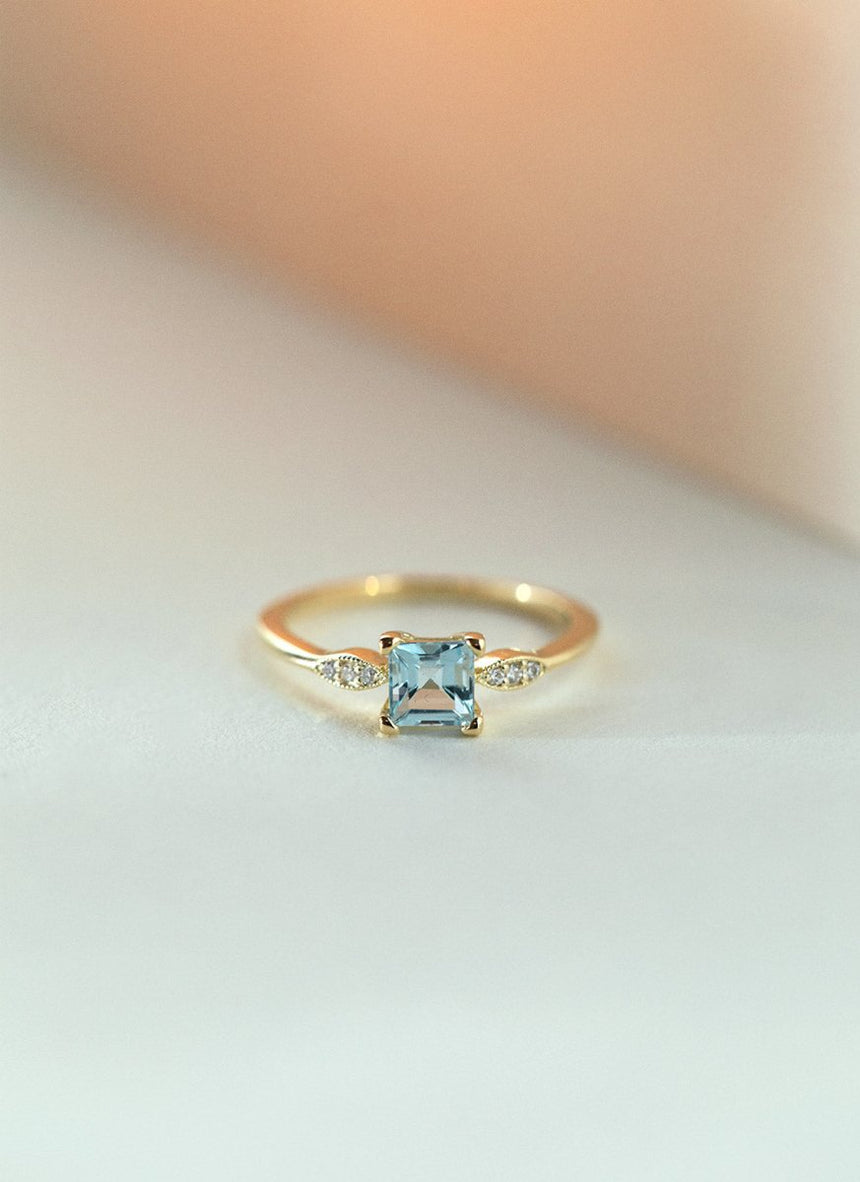 Timmy diamond topaz ring 14k gold - Studio Kroewe