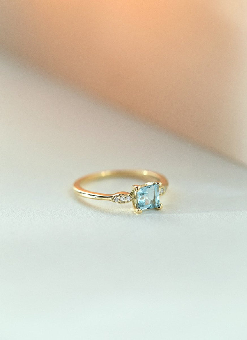 Timmy diamond topaz ring 14k gold - Studio Kroewe
