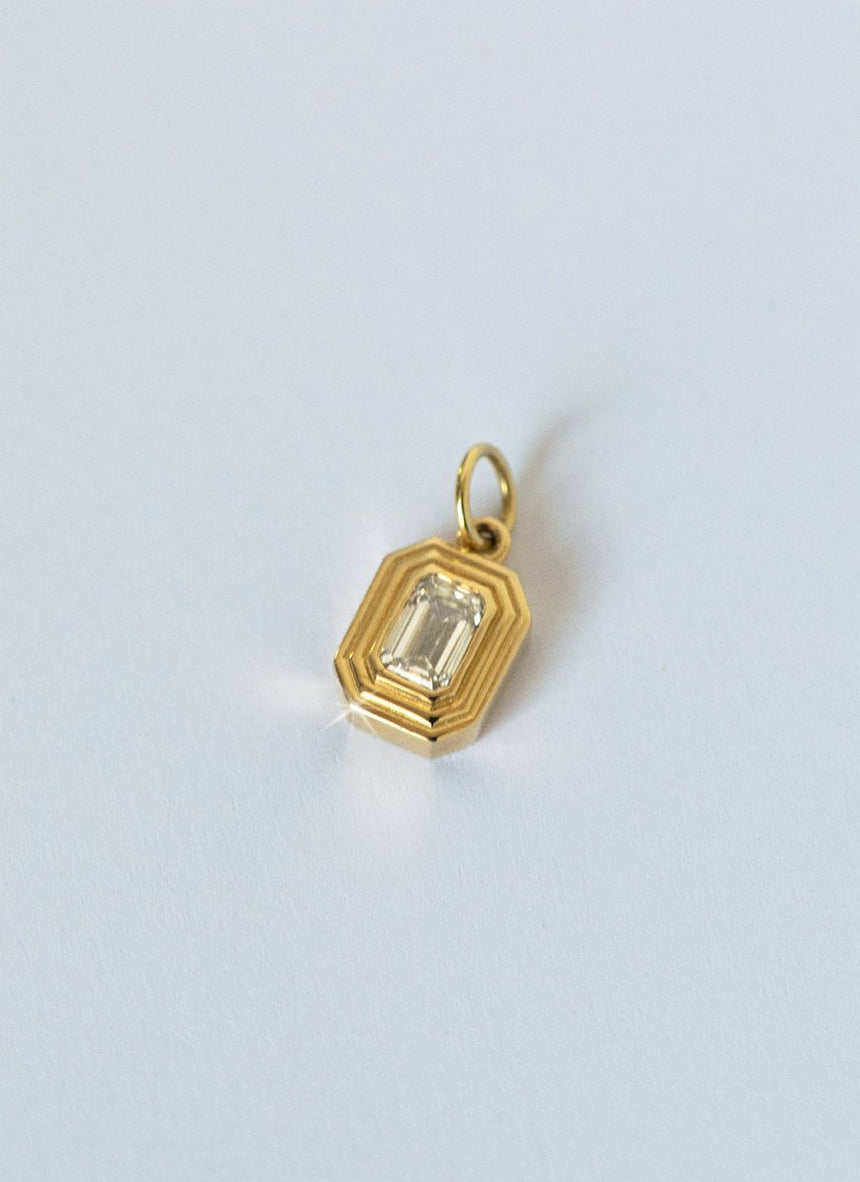Tula emerald diamond pendant 14k gold - Studio Kroewe