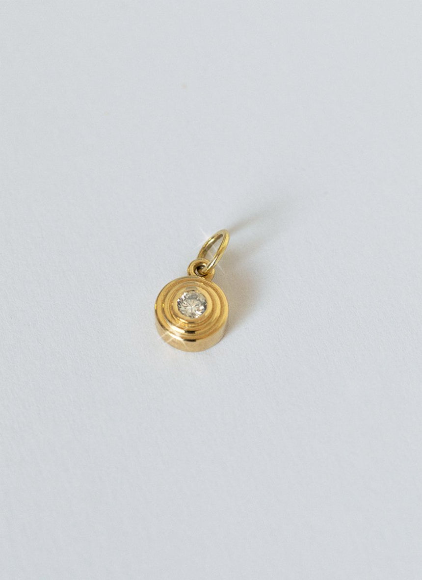 Tula round diamond pendant 14k gold - Studio Kroewe
