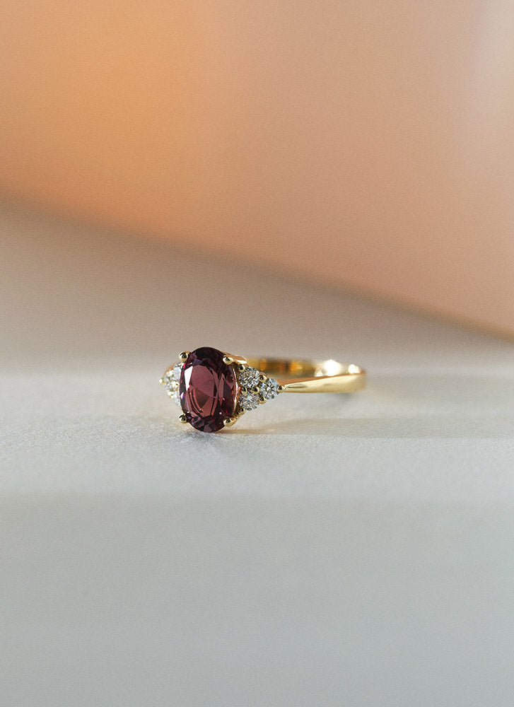 Valentina diamond rhodolite ring 14k gold - Studio Kroewe