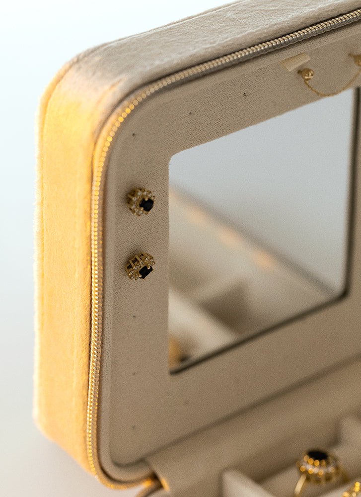 Velvet square jewelry box - Studio Kroewe