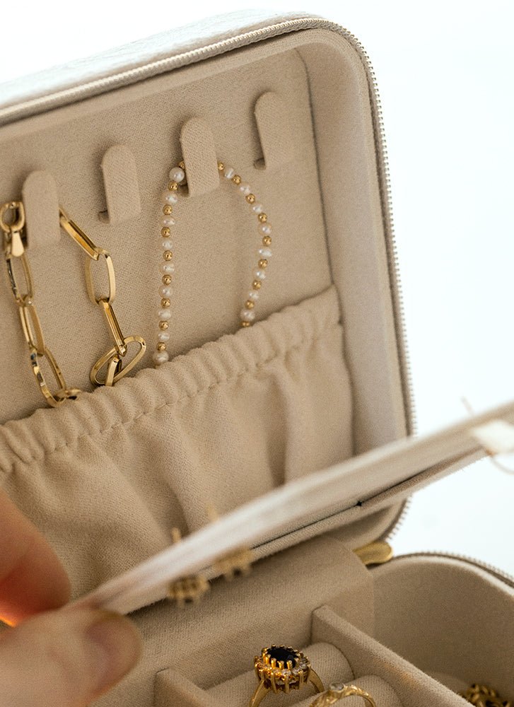 Velvet square jewelry box - Studio Kroewe
