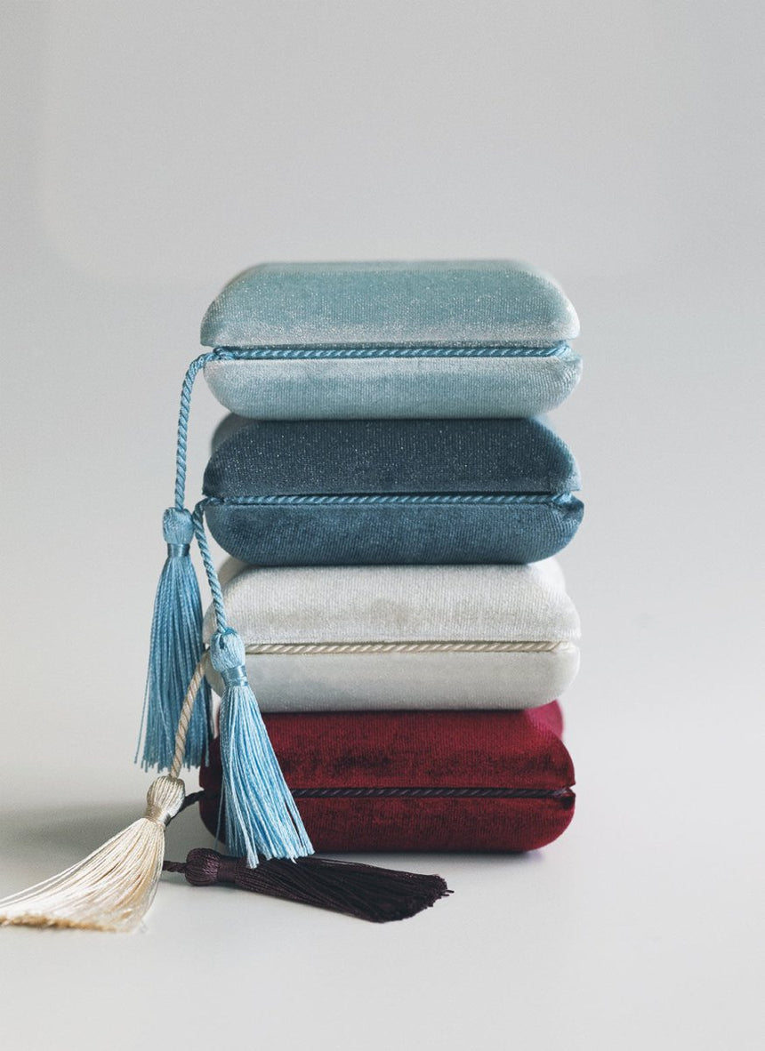 Velvet tassel haze blue jewelry box - Studio Kroewe