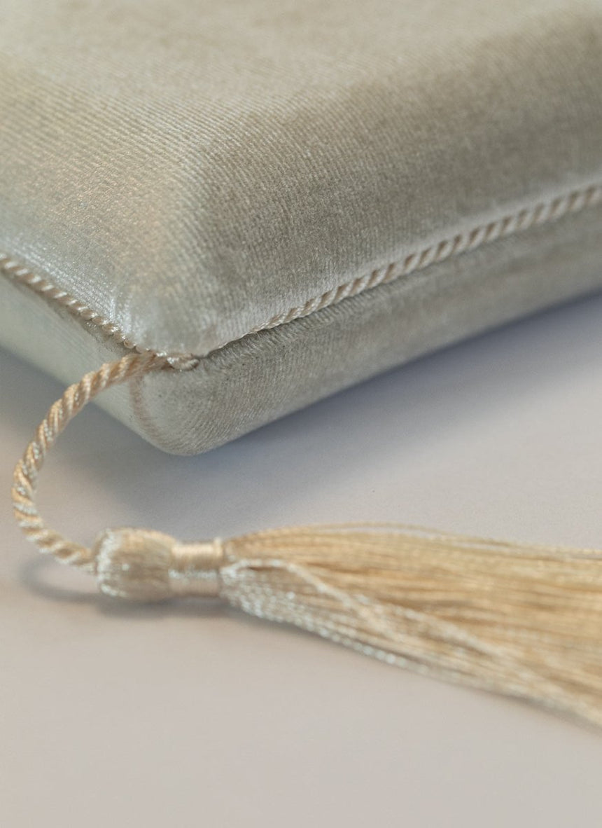 Velvet tassel beige jewelry box - Studio Kroewe