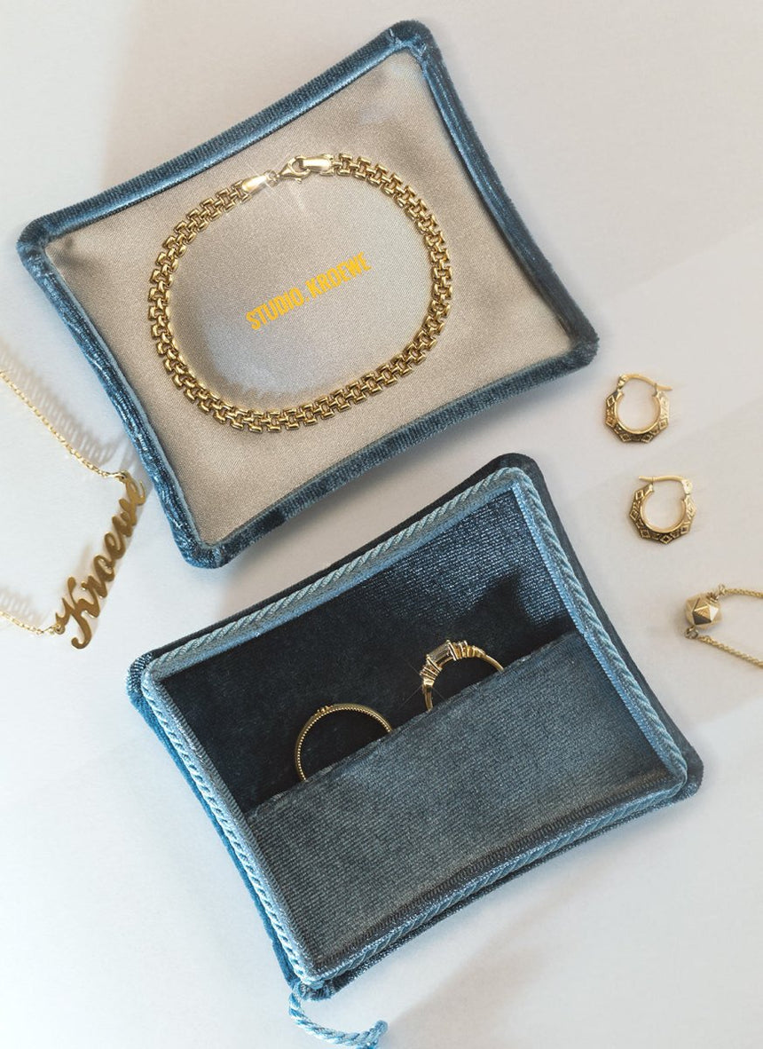 Velvet tassel haze blue jewelry box - Studio Kroewe