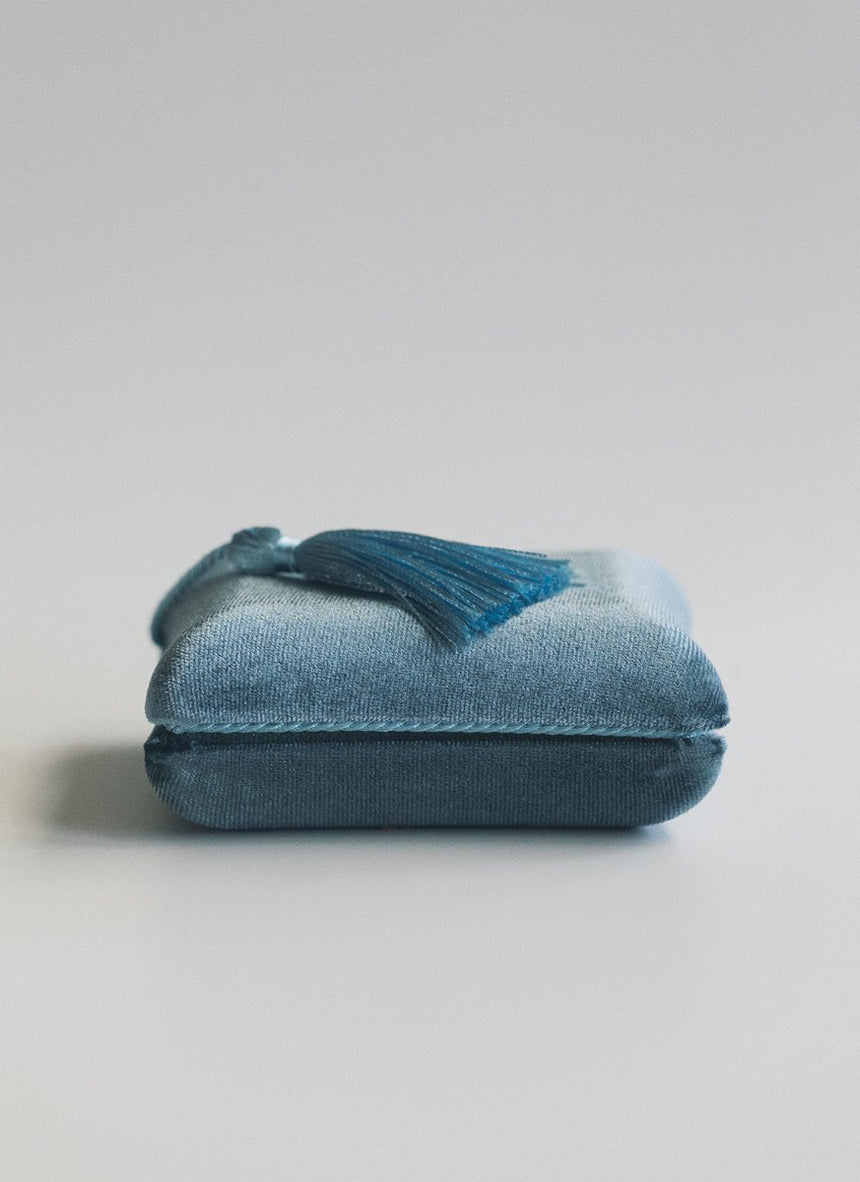 Velvet tassel haze blue jewelry box - Studio Kroewe