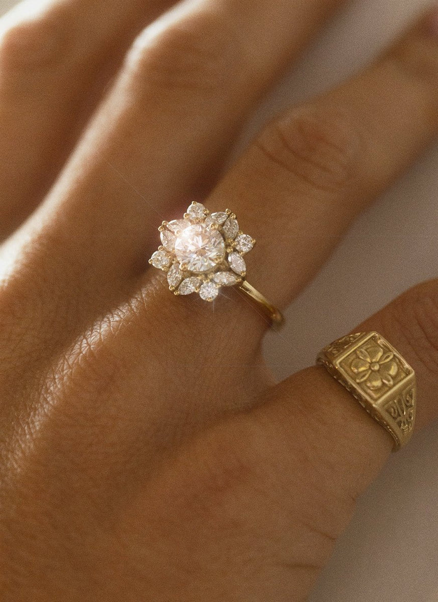 Josie oval diamond ring 14k gold - Studio Kroewe