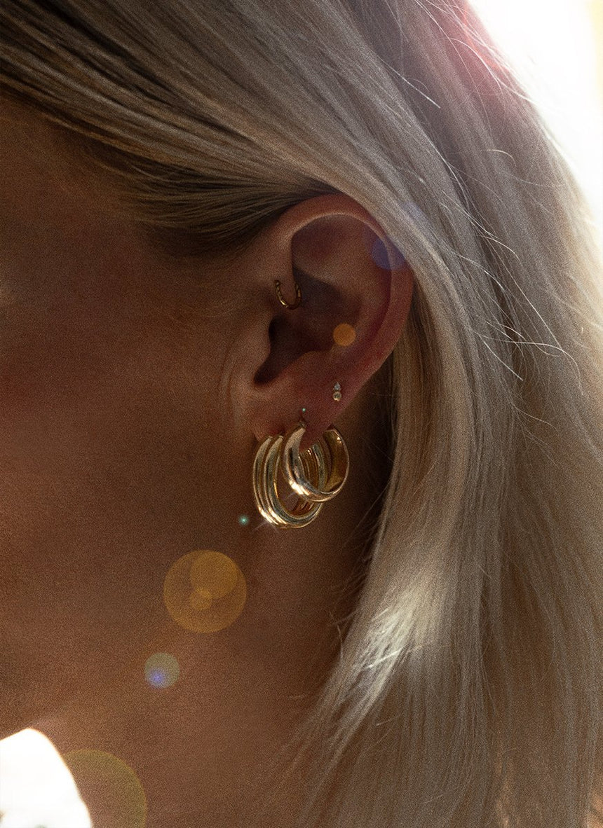 Vivi oval earrings 14k gold - Studio Kroewe