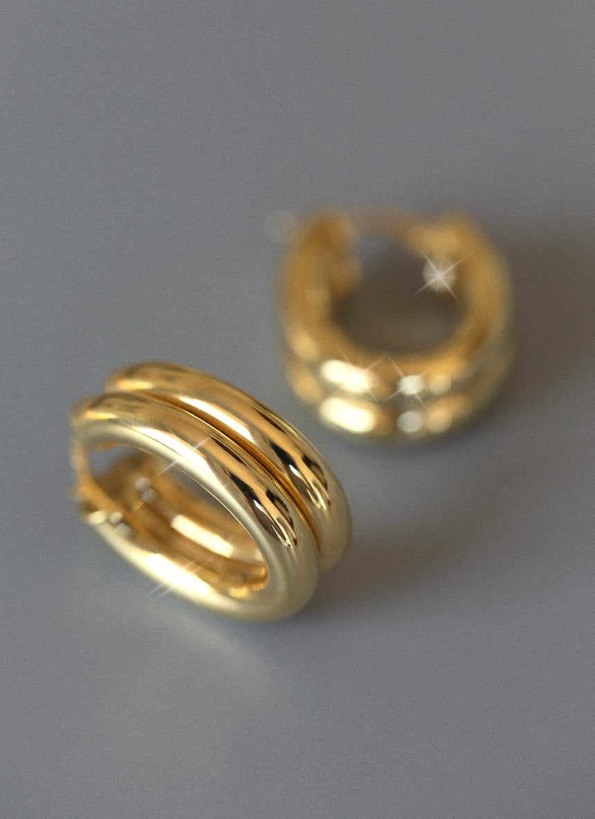 Vivi oval earrings 14k gold - Studio Kroewe