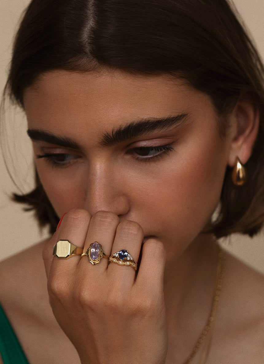 Woody signet ring 14k gold - Studio Kroewe