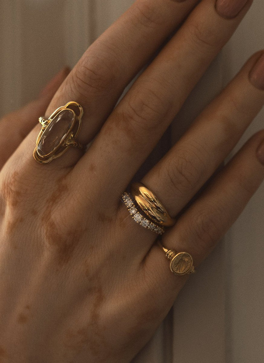 Xavi brilliant cut diamond curve ring 14k gold - Studio Kroewe