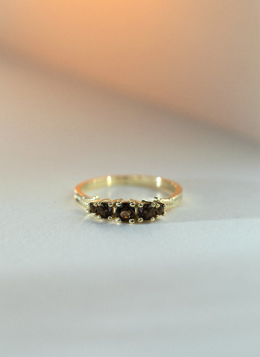 Xavi smoky quartz ring 14k gold - Studio Kroewe