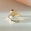 Betsy alfabet zegelring 14k goud