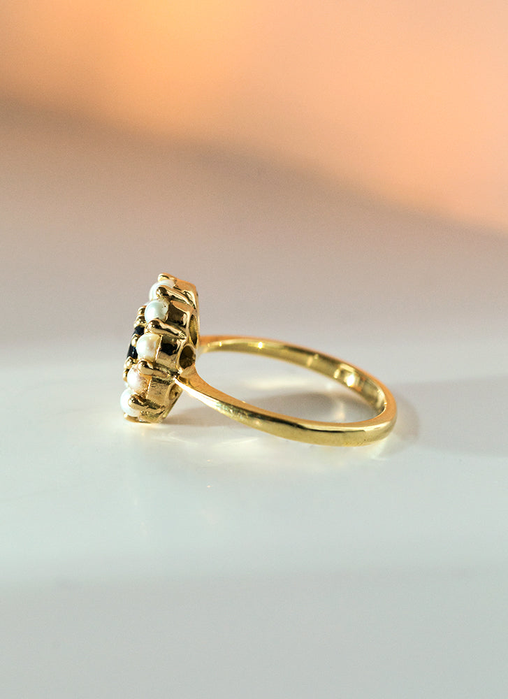 Billie flower sapphire pearl entourage ring 14k gold