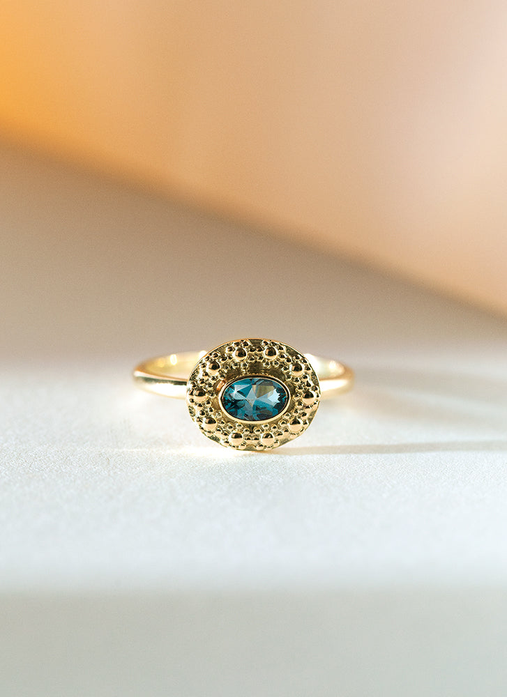 Cami london blue topaz ring 14k gold