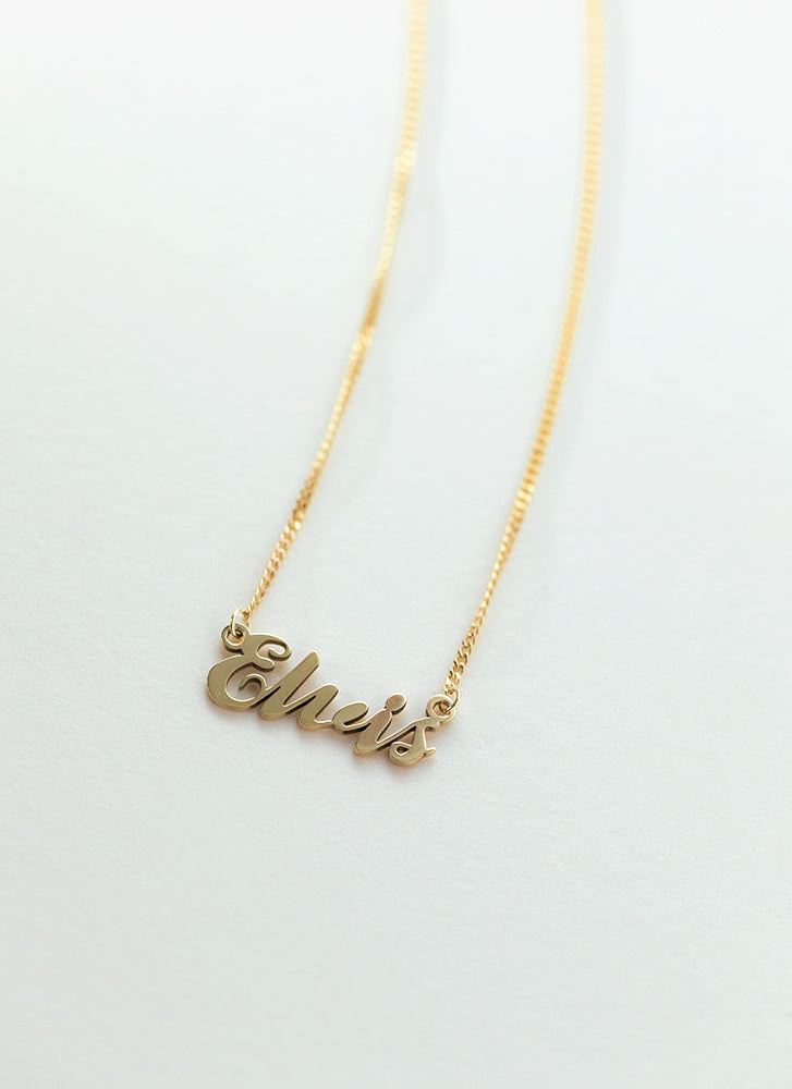 Carrie name necklace 14k gold