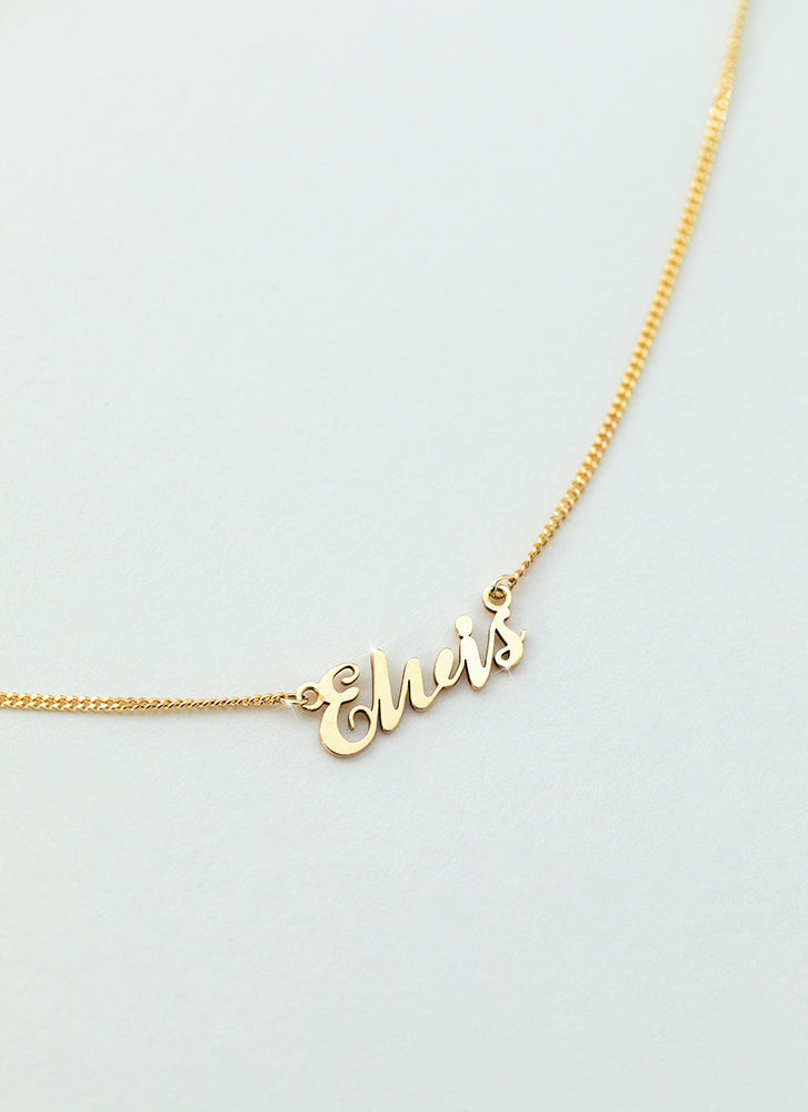 Carrie name necklace 14k gold