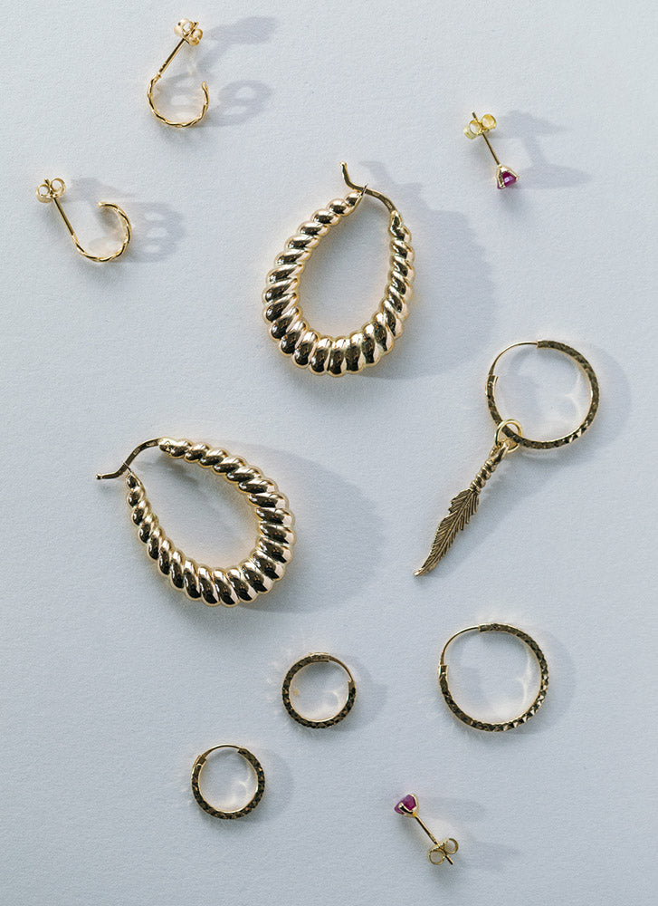 Clarice ruby earstuds 14k gold