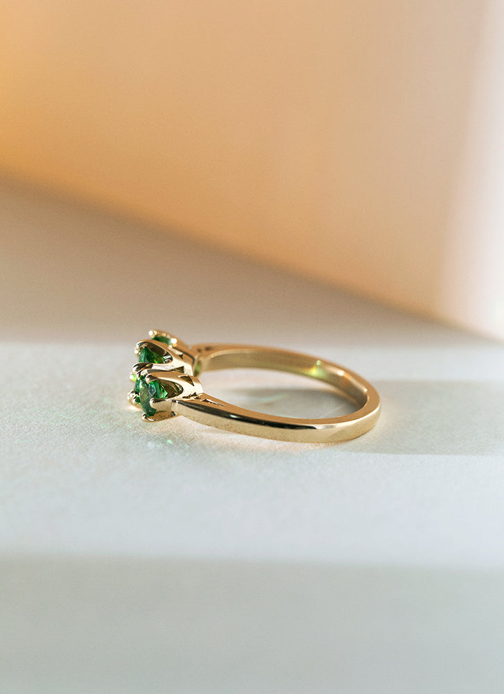 Frida tsavorite ring 14k gold